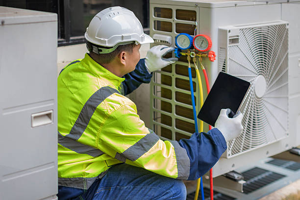 Professional Hvac technician working in Worthington, OH